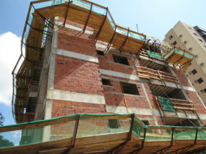 Crescimento nas vendas de agosto não foram suficientes para elevar o aumento no ano - Foto: Rodrigo Bossolani