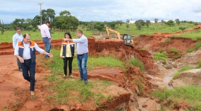 Rose Modesto assina novo decreto e já são 10 municípios em situação de emergência estadual