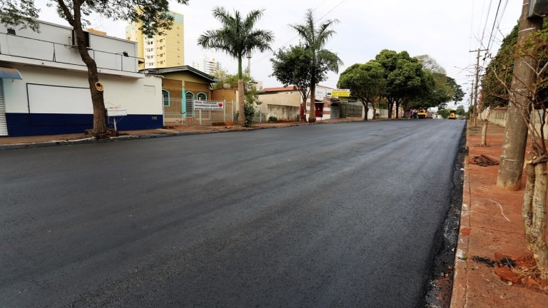 Pernambuco começa a ser recapeada com novo pavimento Pernambuco começa a ser recapeada com novo pavimento
