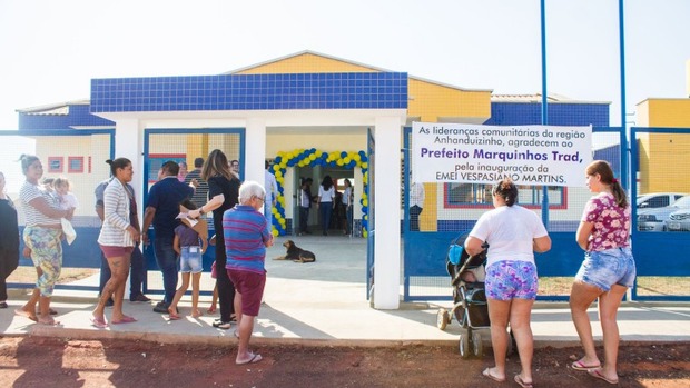 Prefeitura investe R$ 1,2 mi e inaugura Emei no bairro Vespasiano Martins Prefeitura investe R$ 1,2 mi e inaugura Emei no bairro Vespasiano Martins