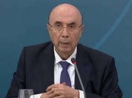 Na Suíça, Meirelles diz que governo não pensa em subir tributos neste momento