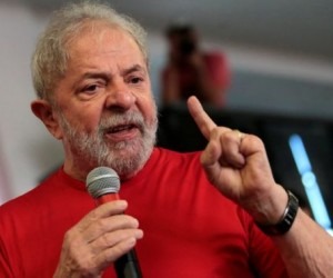 Mesmo com condenação confirmada, Lula lançou pré-candidatura - Divulgação
