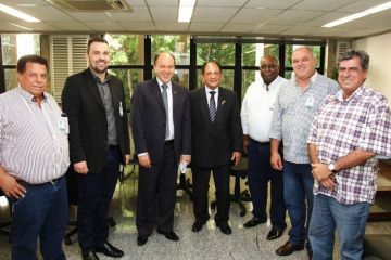 Foto: Edson Ribeiro
Prefeitos estiveram na Assembleia
