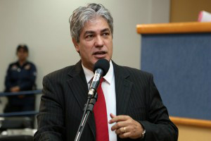 Câmara aprova lei de auxílio-educação para alunos comprarem diretamente material escolar Assessoria