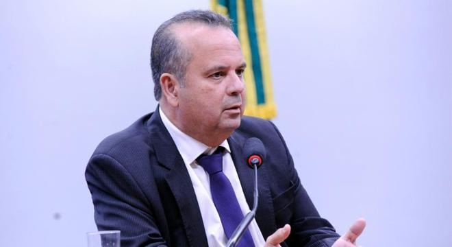Comissão definirá se PMs serão incluídos em PL dos militares Marinho falou que inclusão depende da Comissão Especial
Cleia Viana/Agência Câmara