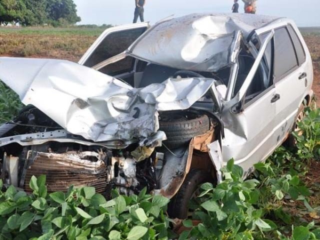 Duas pessoas morreram e duas ficaram feridas em acidente entre uma moto e Uno O Correio News