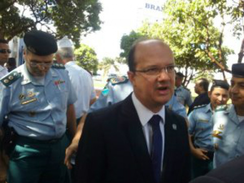 Secretário José Carlos Barbosa durante passagem de comando do DOF em Dourados - Foto: Joandra Alves