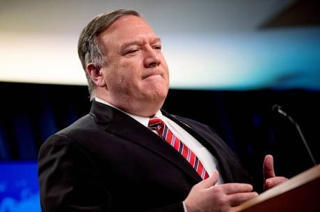 EUA dizem que há provas de que covid-19 veio de laboratório chinês Pompeo diz que há evidências da origem do coronavírus
Andrew Harnik/Pool via REUTERS