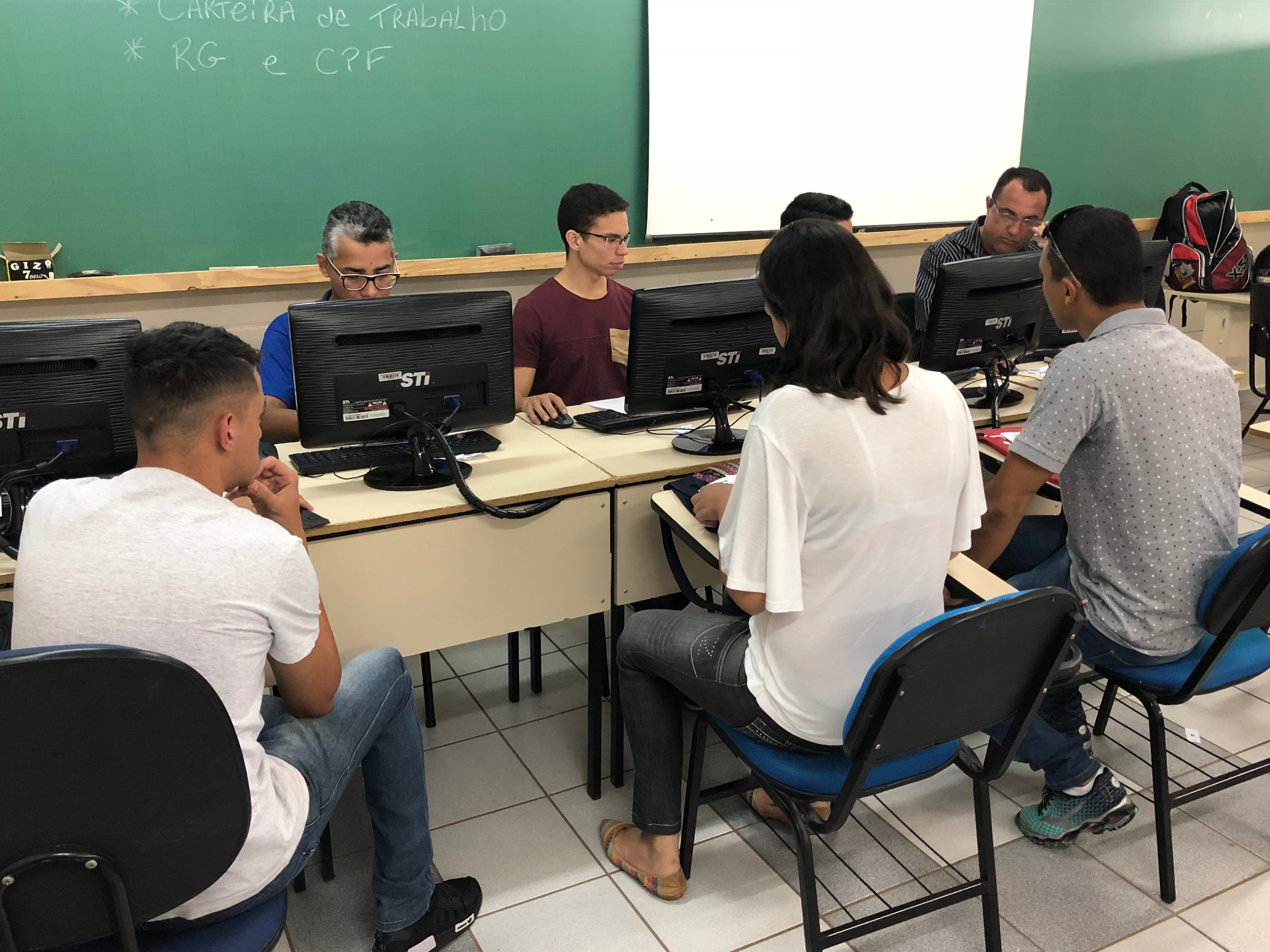 Neste sábado, centro universitário promove feira de estágios e empregos Divulgação