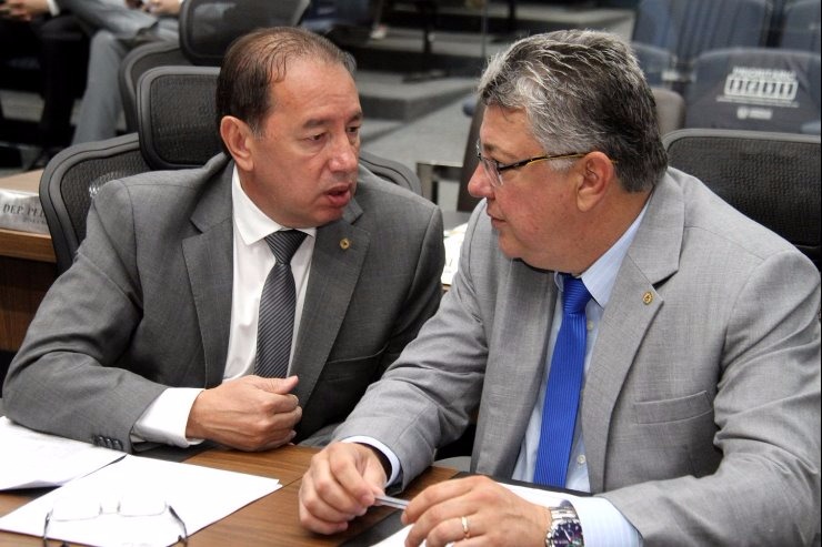 Deputados representam a Assembleia em reuniões sobre orçamento em Brasília Gerson Claro e Evander Vendramini viajarão para Brasília, onde participarão de reuniões sobre Orçamento. Foto: Luciana Nassar