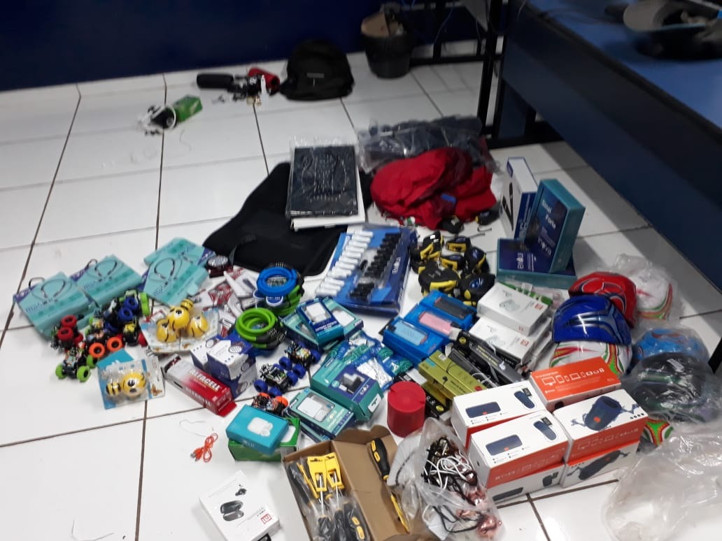 Três são presos presos por receptação de objetos furtados de loja da Capital Três são presos presos por receptação de objetos furtados de loja da Capital