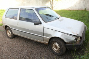 Falsos policiais invadem casa, roubam carro e um acaba preso Carro foi recuperado pela polícia. (Foto: Marcos Ermínio)