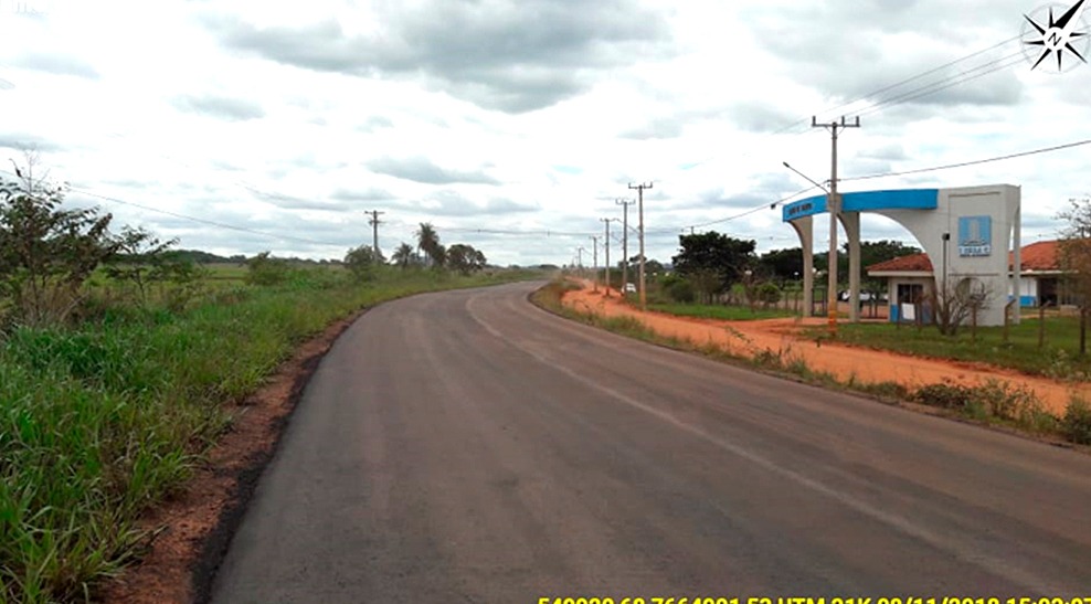 Trecho da obra retomada na MS 382 já com pavimento. Ediney Nery/Agesul