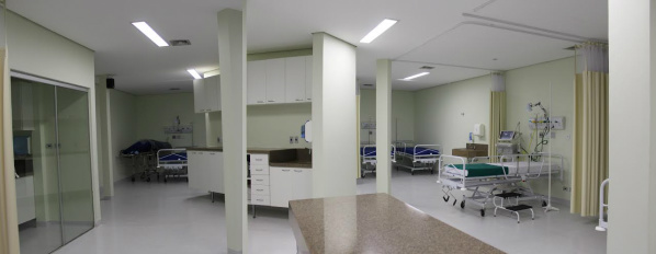 Modernização do Hospital Regional de Ponta Porã garante qualidade e humanização no atendimento UTI antes da reforma