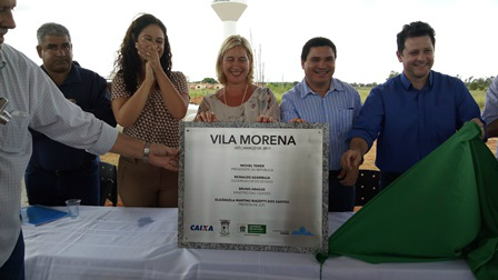 Governo do Estado entrega 30 casas em Juti Governo do Estado entrega 30 casas em Juti