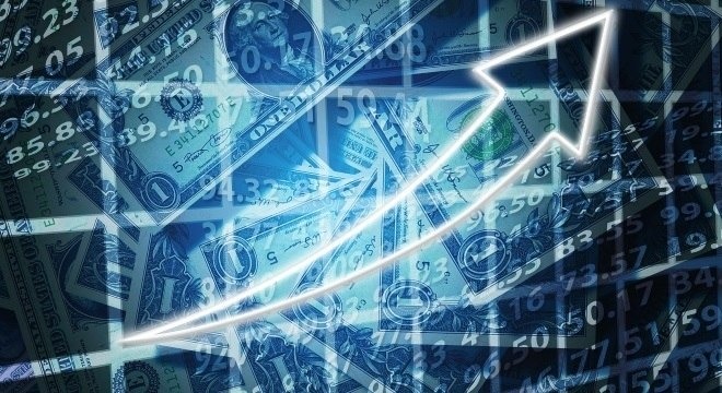 Economistas aconselham como investir durante alta do dólar Dólar teve variação durante a semana
Pixabay