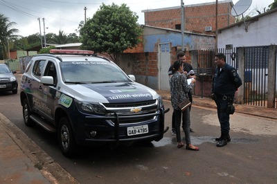 Jovem é atingido com garrafadas no rosto por colega no Jardim Aeroporto Agressão aconteceu por volta das 6h no Bairro Jardim Aeroporto - Foto: Valdenir Rezende/Correio do Estado