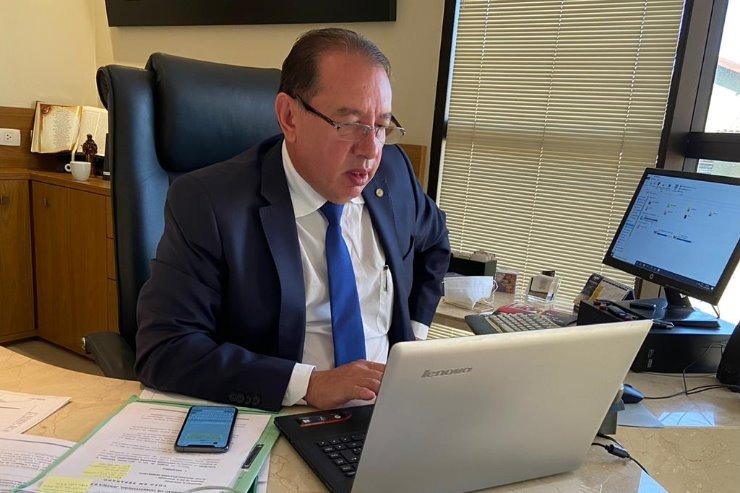 "Socorro financeiro vai salvar vidas e trazer alívio a estados e municípios”, diz Claro Carlos Godoy