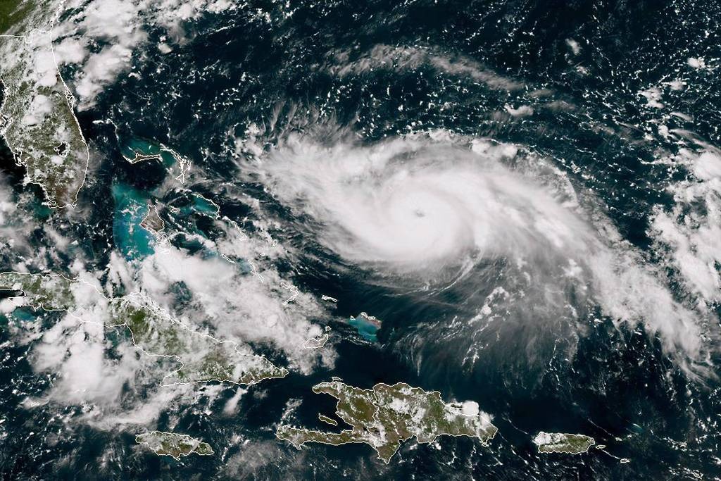 População na Flórida está em alerta para chegada do furacão Dorian NOAA/AFP