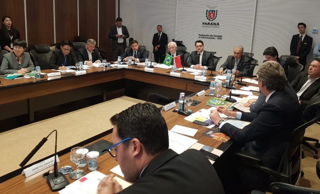 Governador de MS discute com chineses investimentos no corredor ferroviário bioceânico Governador de MS discute com chineses investimentos no corredor ferroviário bioceânico