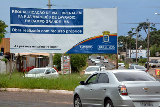 Na Marquês de Lavradio, apenas parte das obras foi feita - Foto: Paulo Ribas / Correio do Estado