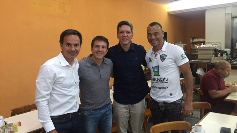 Jogo do bem terá estrelas do futebol e reforma de estádio em Campo Grande Jogo do bem terá estrelas do futebol e reforma de estádio em Campo Grande