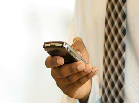 A partir do dia 12 até 9 de fevereiro, chamadas feitas com oito dígitos serão interceptadas, e uma mensagem sonora informará sobre a necessidade de se colocar o 9 à frente do número.
Foto: Thinkstock