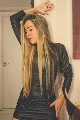 Suposto pivô de ciúme de Ivete já foi denunciada pelo MP por agressão a delegada Carla foi denunciada por desacato e lesão corporal Foto: Facebook / Reprodução