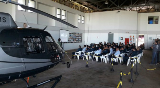 PM capacita policiais que atuarão no policiamento preventivo e ostensivo aéreo PM capacita policiais que atuarão no policiamento preventivo e ostensivo aéreo