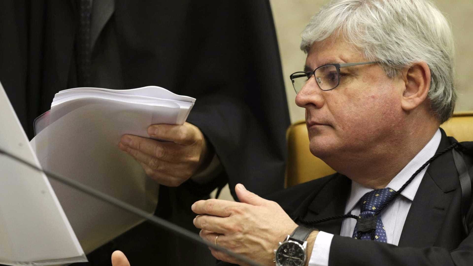 Janot quer revogar imunidade de delatores da JBS antes de sair do cargo