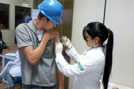 Sesi inicia etapa de reservas de doses de vacinas contra H1N1 para indústrias de MS