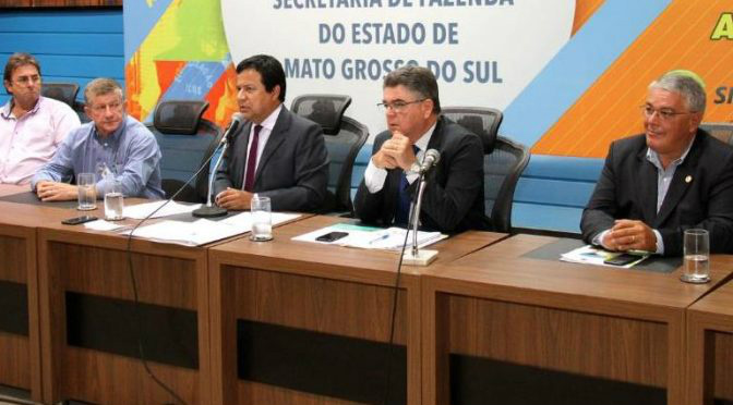 Secretário participa de audiência pública e garante continuidade dos serviços prestados pelo fisco Secretário participa de audiência pública e garante continuidade dos serviços prestados pelo fisco