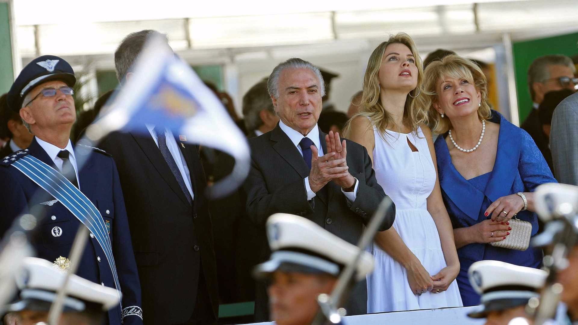 Após viagem à China, Temer participa de desfile de 7 de setembro Adriano Machado/Reuters
