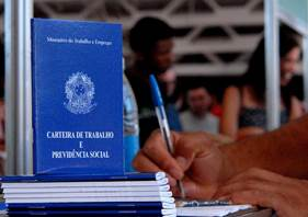 Em Dourados, universidade promove feira de estágios e empregos nesta terça-feira Divulgação