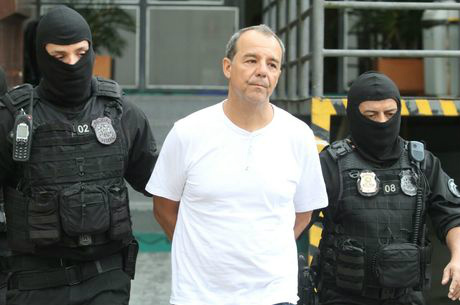 Cabral é denunciado pela sexta vez na Lava Jato, agora com 'Juca Bala' Sergio Cabral foi preso em novembro de 2016
ESTADÃO CONTEÚDO