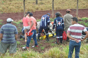 A pista molhada pode ter sido a causa do acidente nesta tarde de domingo(2). (Foto: Marcelo Calazans)