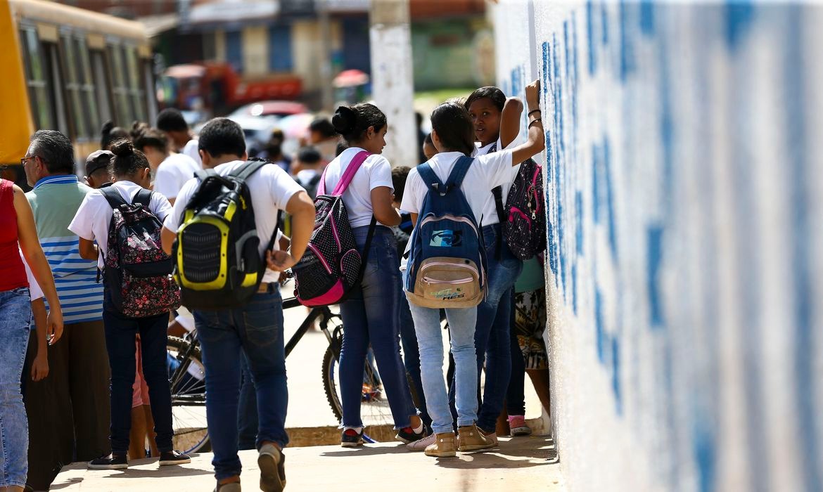 Exame da Educação Básica será anual e contará para acesso à faculdade Marcelo Camargo/Agência Brasil