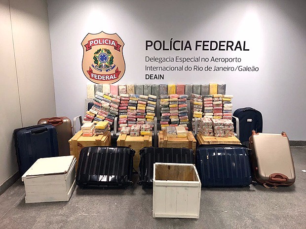 PF faz no Rio maior apreensão de cocaína da história do Galeão