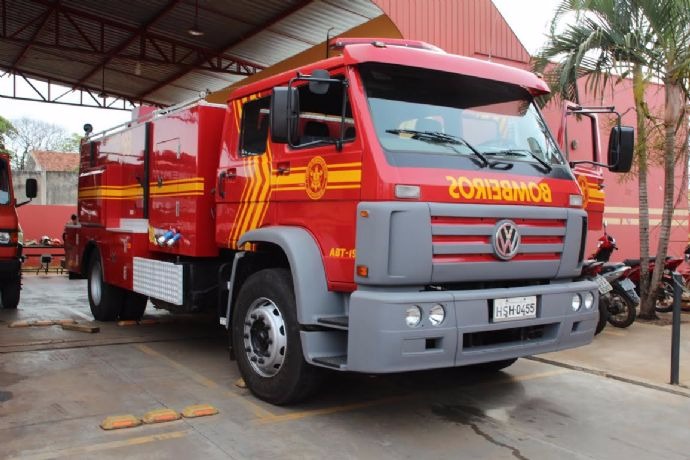 Bombeiros atendem pelo menos 13 ocorrências simultâneas de incêndios em Campo Grande