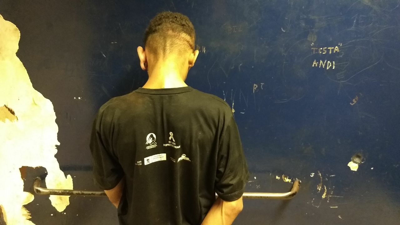 Autor foi preso em flagrante pela Polícia Militar 