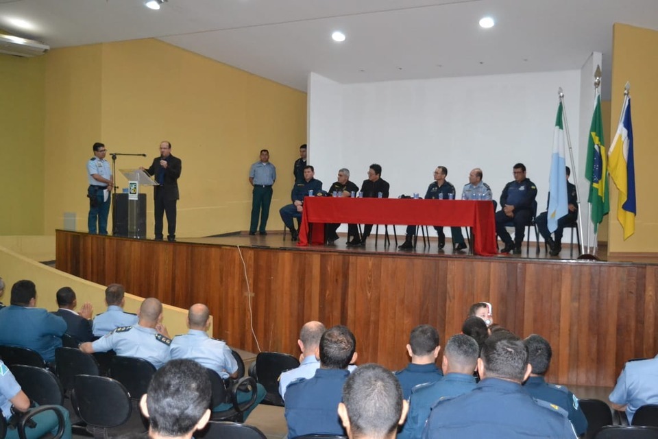 Deputado Barbosinha prestigia troca de comando da 9ª Companhia Independente Divulgação
