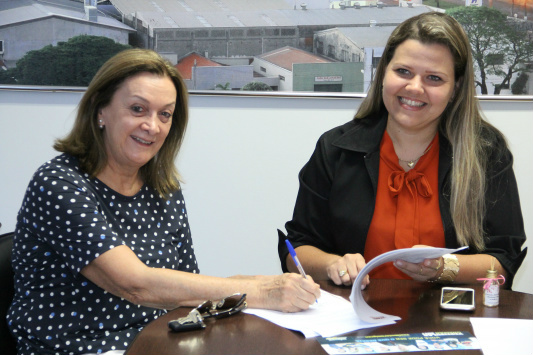 Câmara de Dourados firma convênio com Unigran Câmara de Dourados firma convênio com Unigran