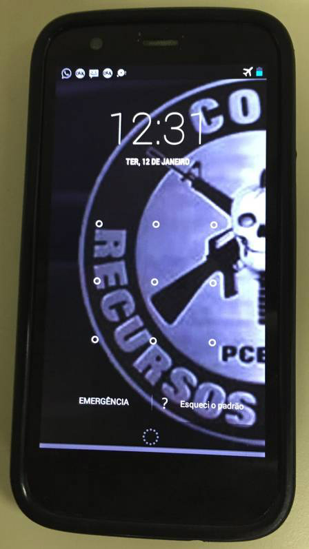 O celular de Luiz Claudio, que se passava por policial da Core
