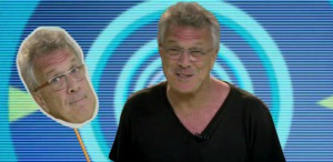 Pedro Bial brinca com máscara com o próprio rosto na primeira chamada do 