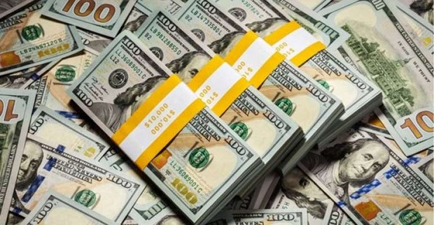 Dólar opera em queda nesta quarta-feira
