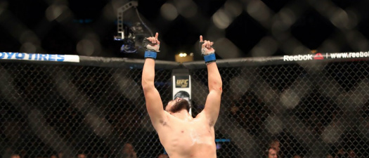 Gastelum nocauteia Belfort no primeiro round em Fortaleza Tom Szczerbowski-USA TODAY Sports via REUTERS