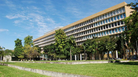 Faculdade pública poderá ser cobrada de alunos de alta renda Universidades públicas, como a UFRJ, poderiam cobrar anuidades Foto: Arquivo
