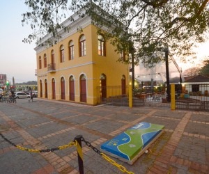 Da escultura exposta sobrou apenas a base - Gerson Oliveira 