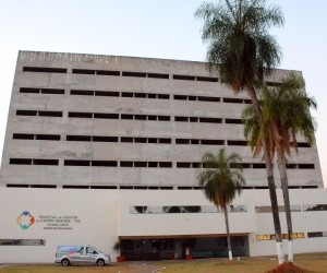 Obra do Hospital de Câncer Alfredo Abrão será retomada só em 2018 Com modificações no projeto, novo prédio do Hospital de Câncer terá 48 leitos a menos - Gerson Oliveira