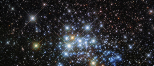 Hubble capta estrela com raio 1,5 mil vezes maior que o do Sol ESA/Hubble & NASA